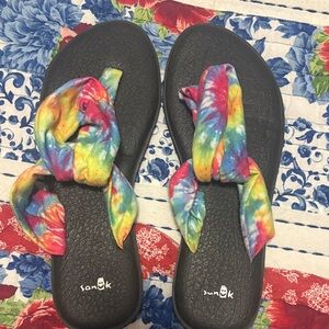 Sanuk Tie Dye Sandals size 10